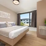 Lägenhet Brand New 